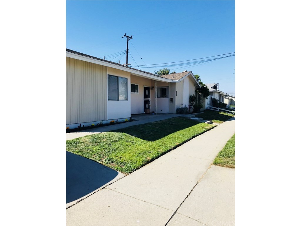 20815 Nectar AveLakewood, CA 90715, USA