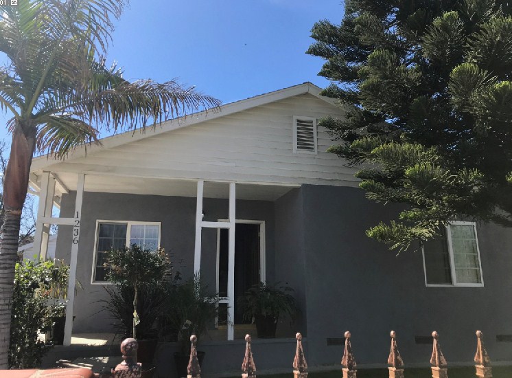 1236 E St Corona, CA 92882