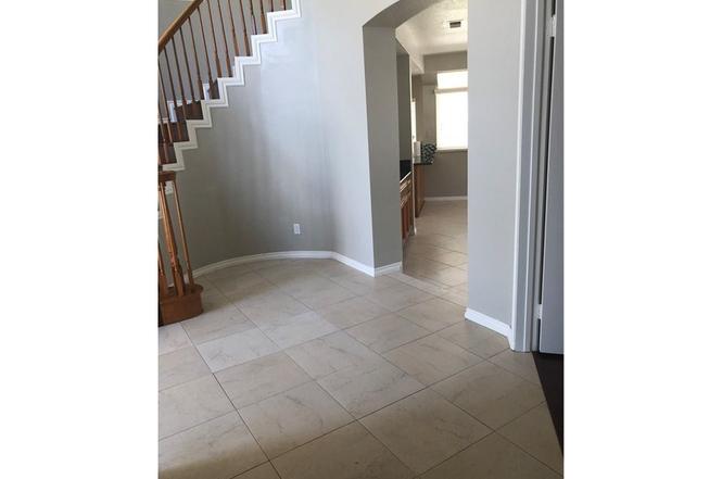 3034 Ashwood CtRiverside, CA 92503, USA