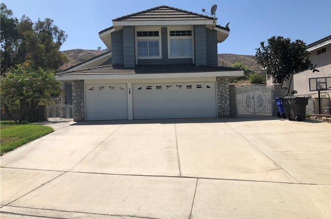3034 Ashwood CtRiverside, CA 92503, USA